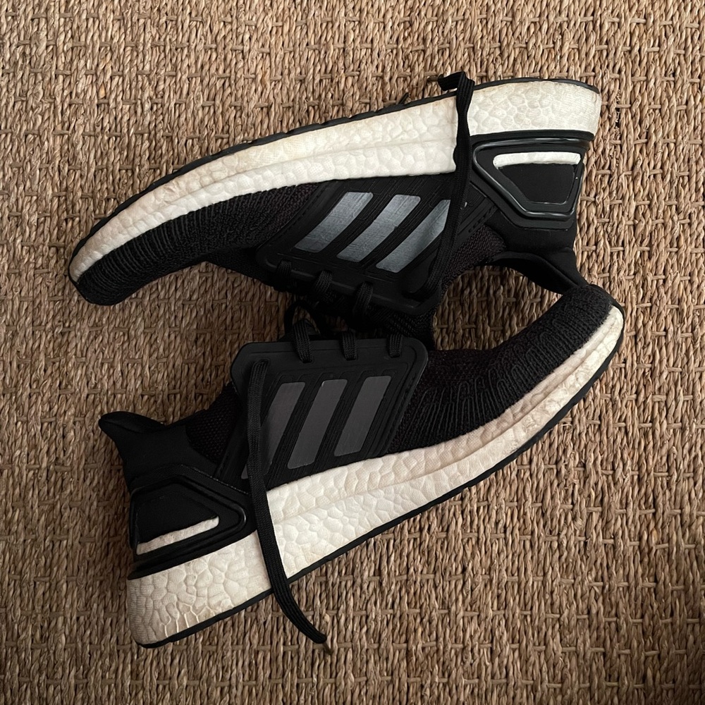 Adidas Ultraboost 21 Running Shoes Sneakers Tennis Shoes 👟 US Womens 7.5